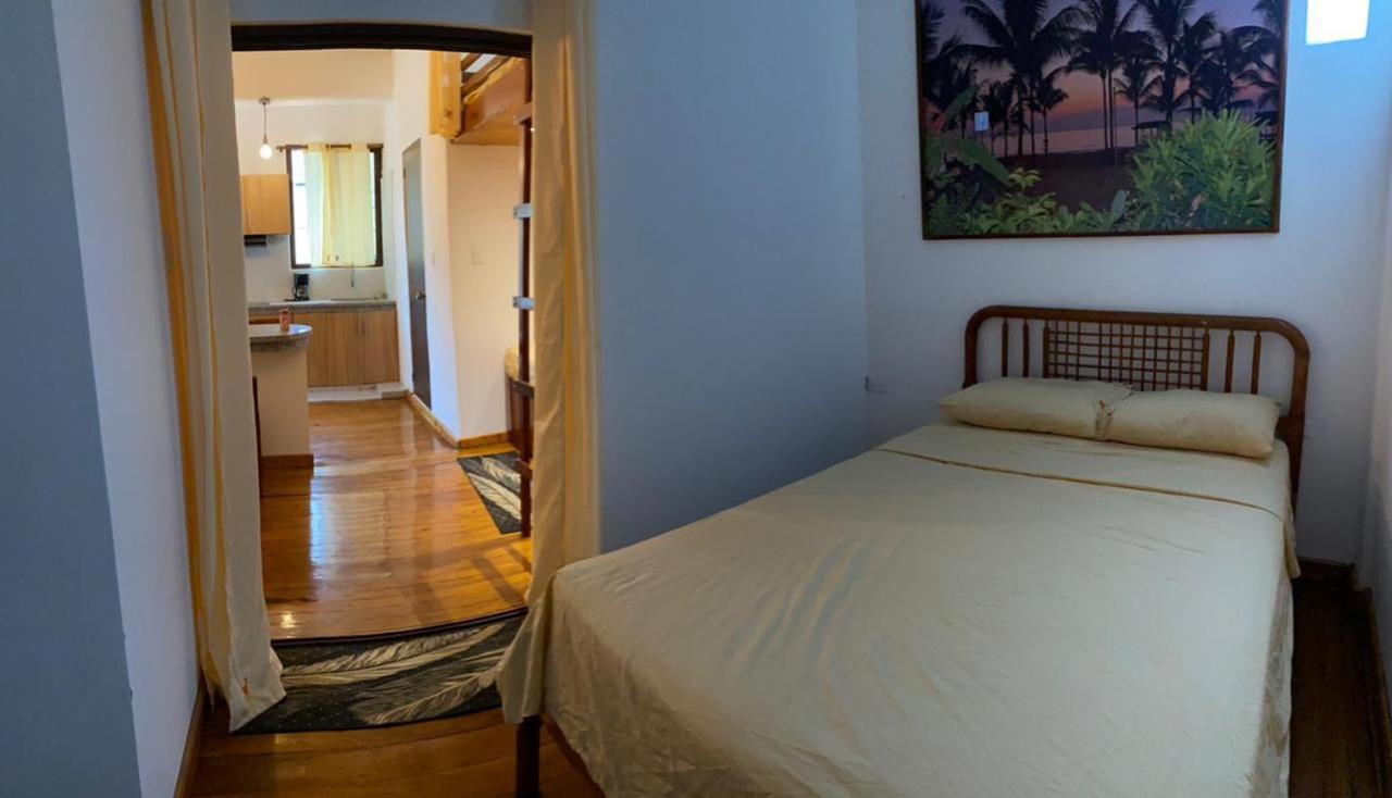 Haus Quentin Hotel Puerto López Buitenkant foto
