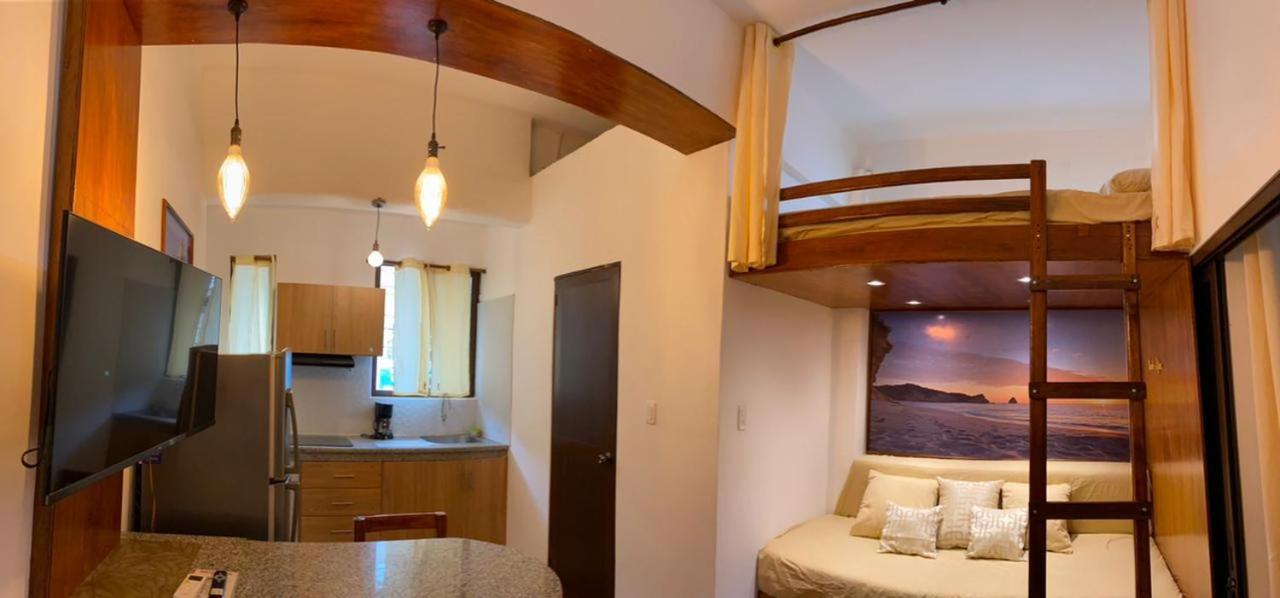 Haus Quentin Hotel Puerto López Buitenkant foto