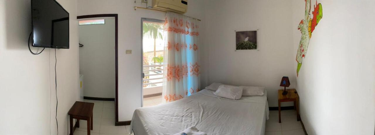 Haus Quentin Hotel Puerto López Buitenkant foto