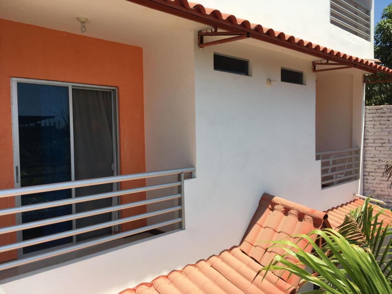 Haus Quentin Hotel Puerto López Buitenkant foto