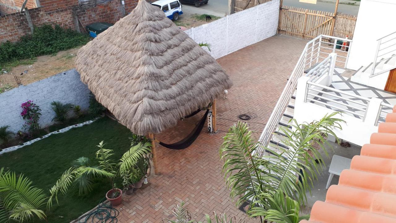 Haus Quentin Hotel Puerto López Buitenkant foto